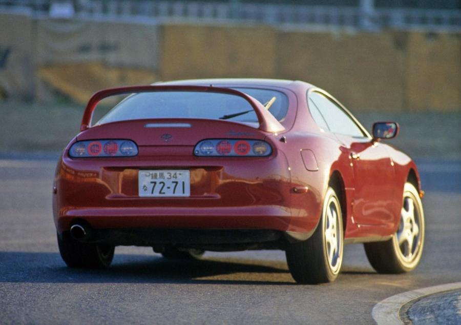  Toyota Supra RZ 1996 года  (фото 17 из 29)